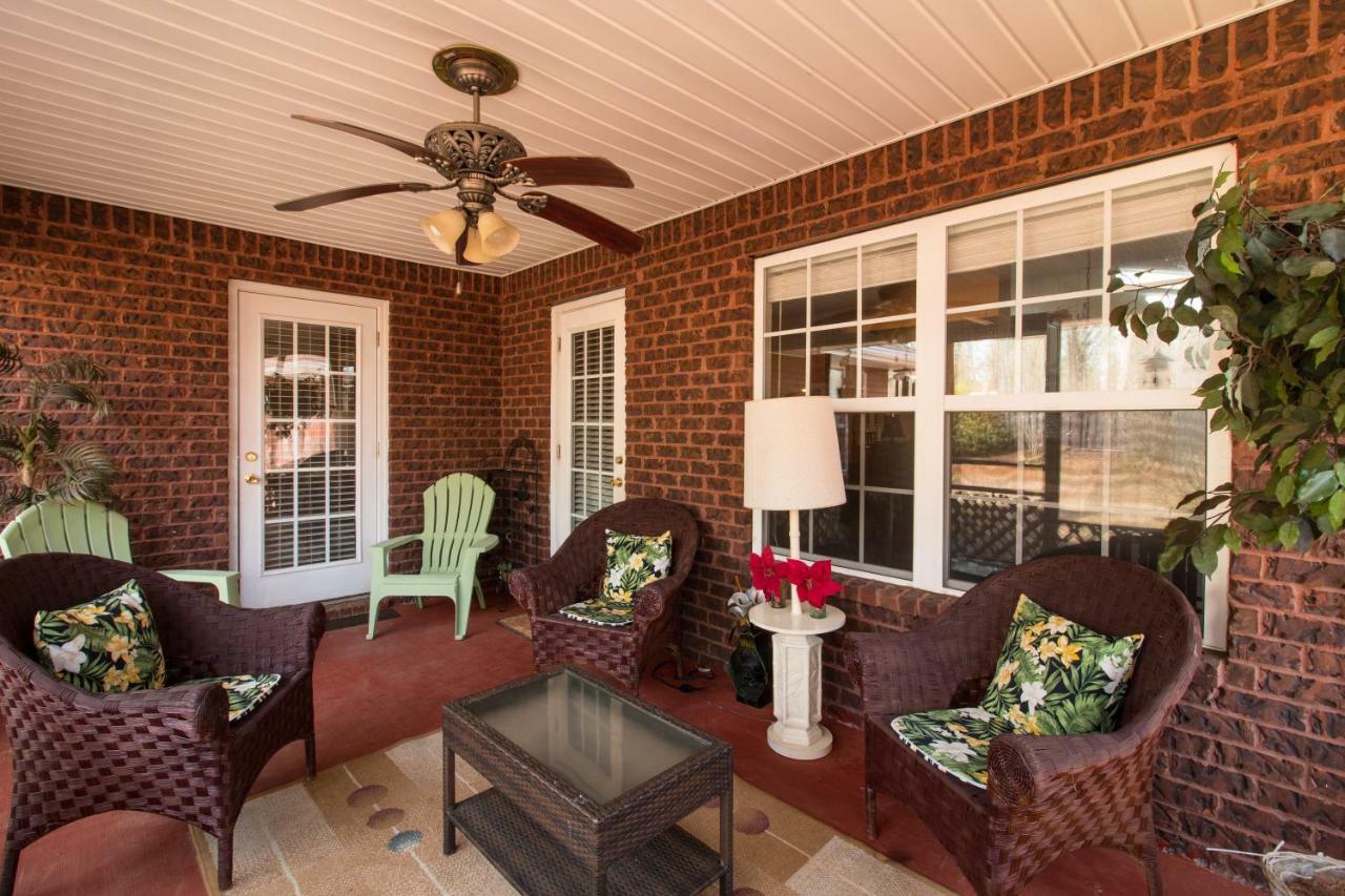 Villa Rockett! Your Sweet Home Away From Home! Huntsville Exterior photo